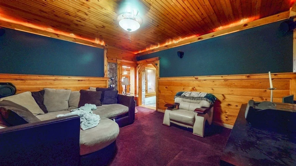 Photo of 54 Bayview Ave
