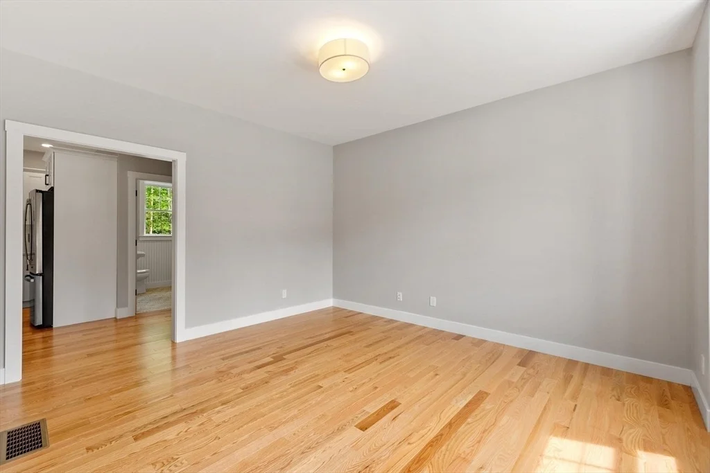 Photo of 16 Unkety Brook Way