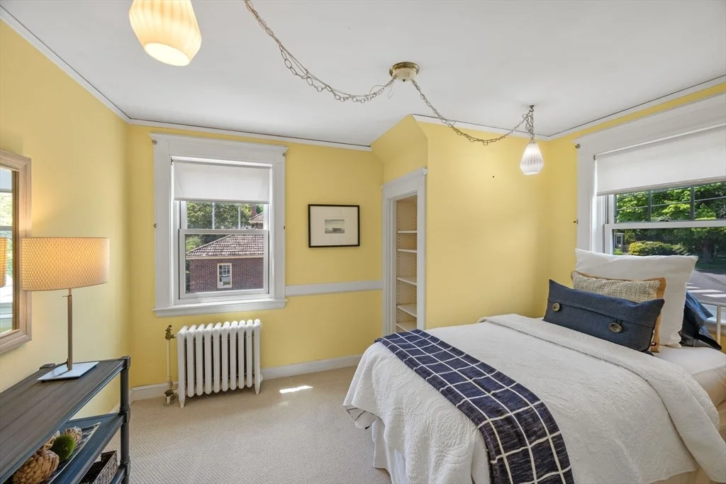Photo of 10 Charlotte Road