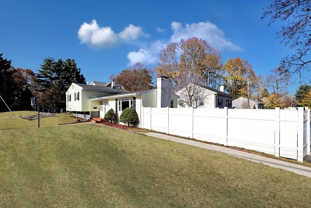 Photo of 110 Walnut St