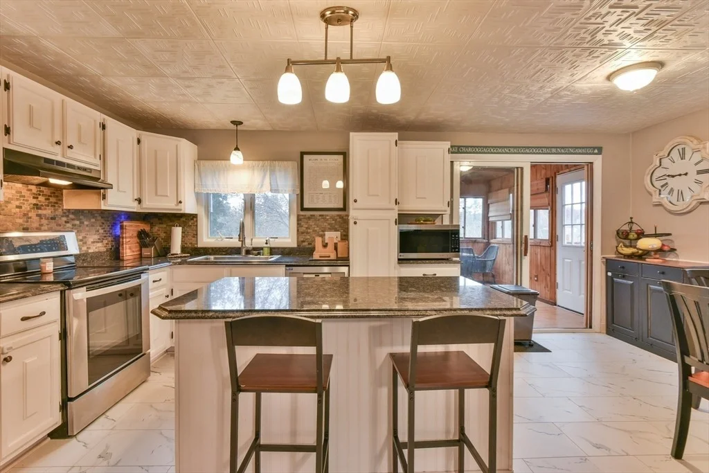 Photo of 120 Lakeside Ave