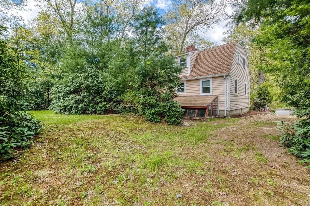 Photo of 42 Stoughton Rd