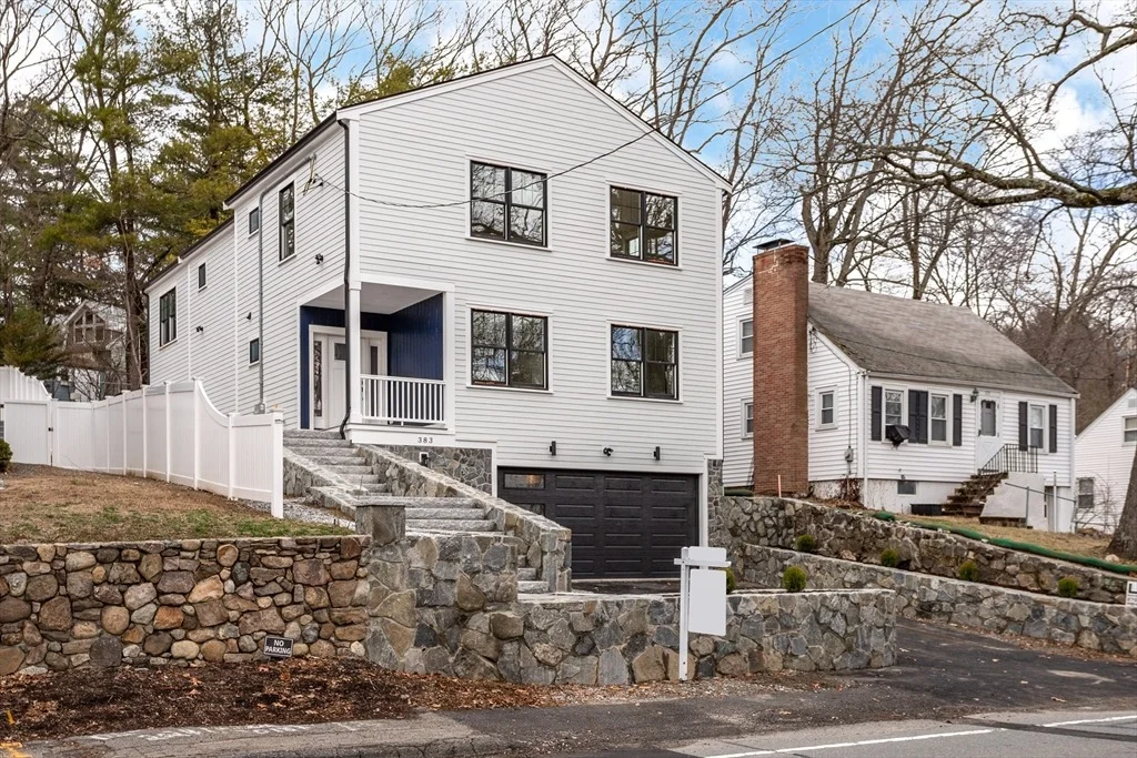 Photo of 383 Marrett