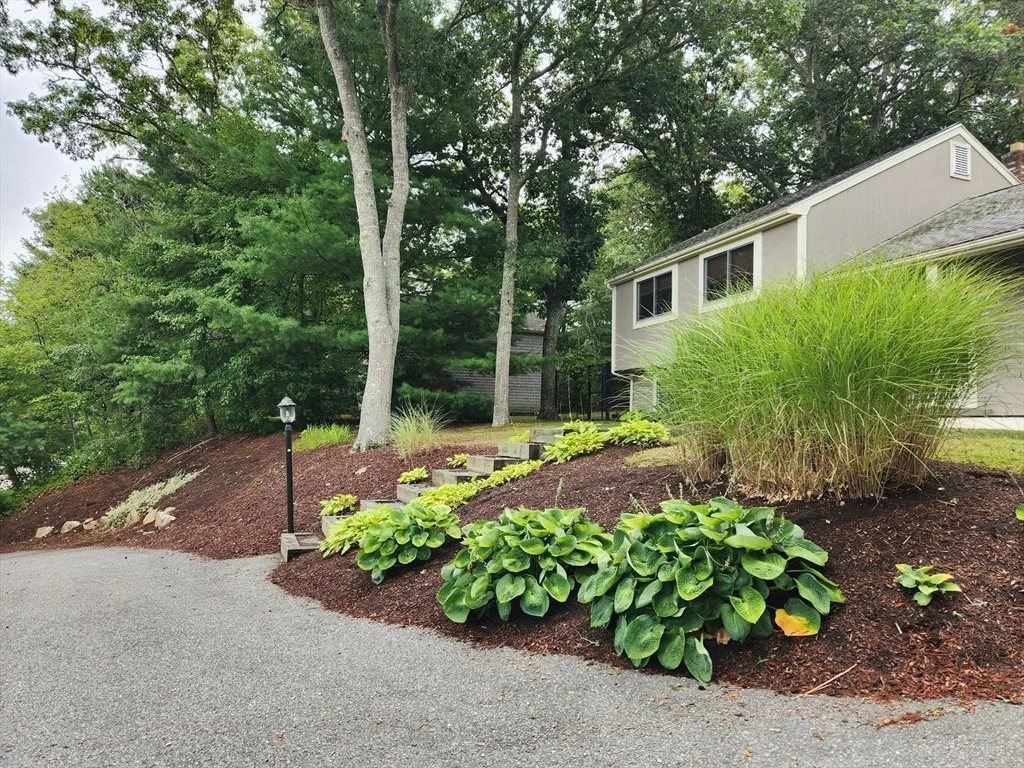 Photo of 10 Howard Ave