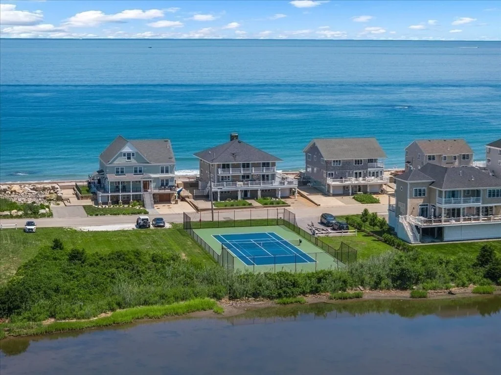 Photo of 67 Surfside Rd