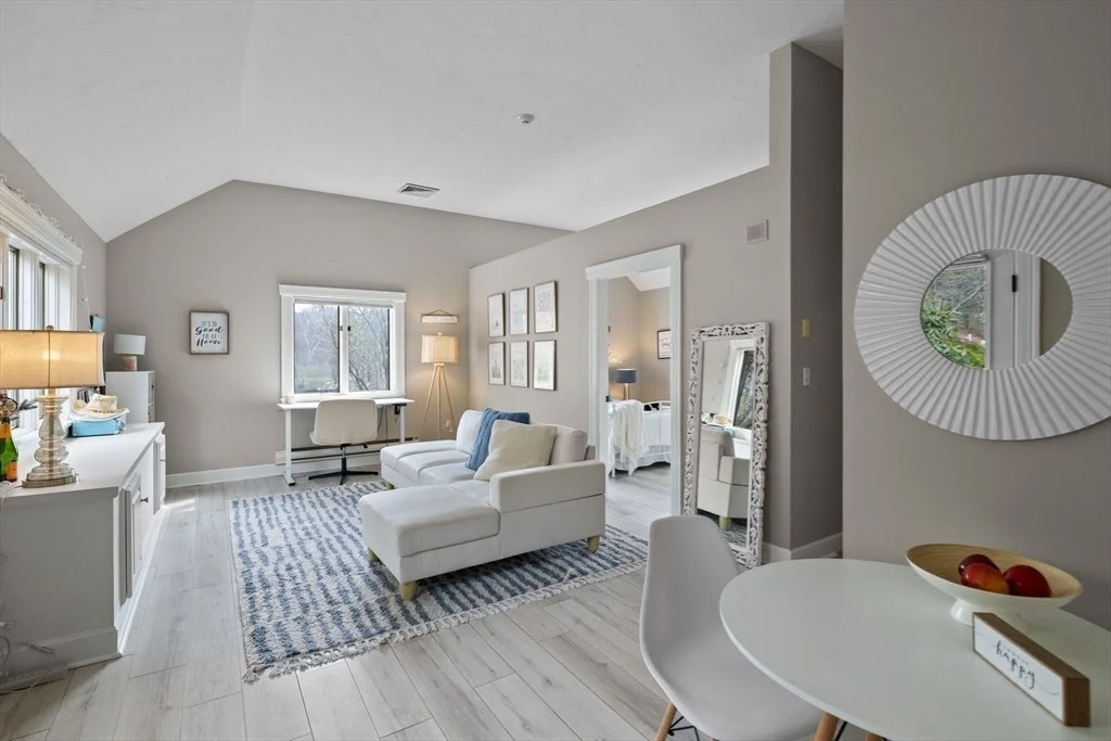 Photo of 52 Pineswamp Road