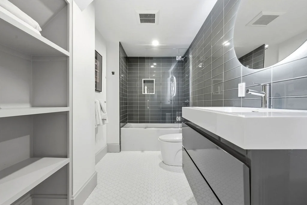 Photo of 8 Stetson St