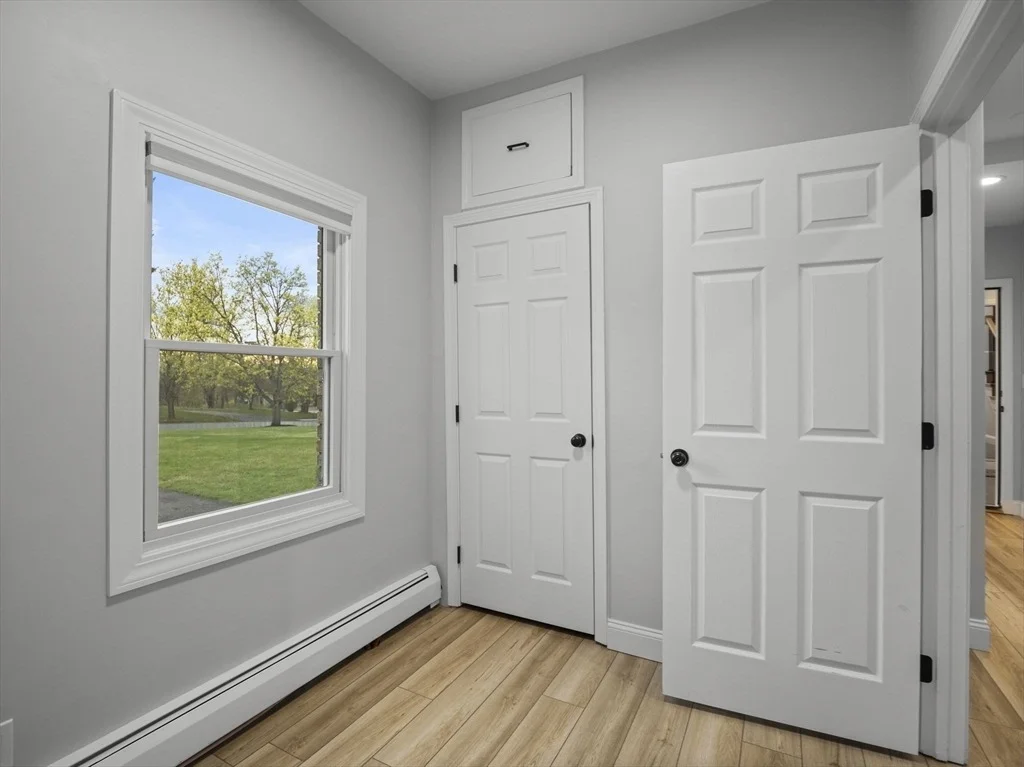 Photo of 10 Alfred Dr