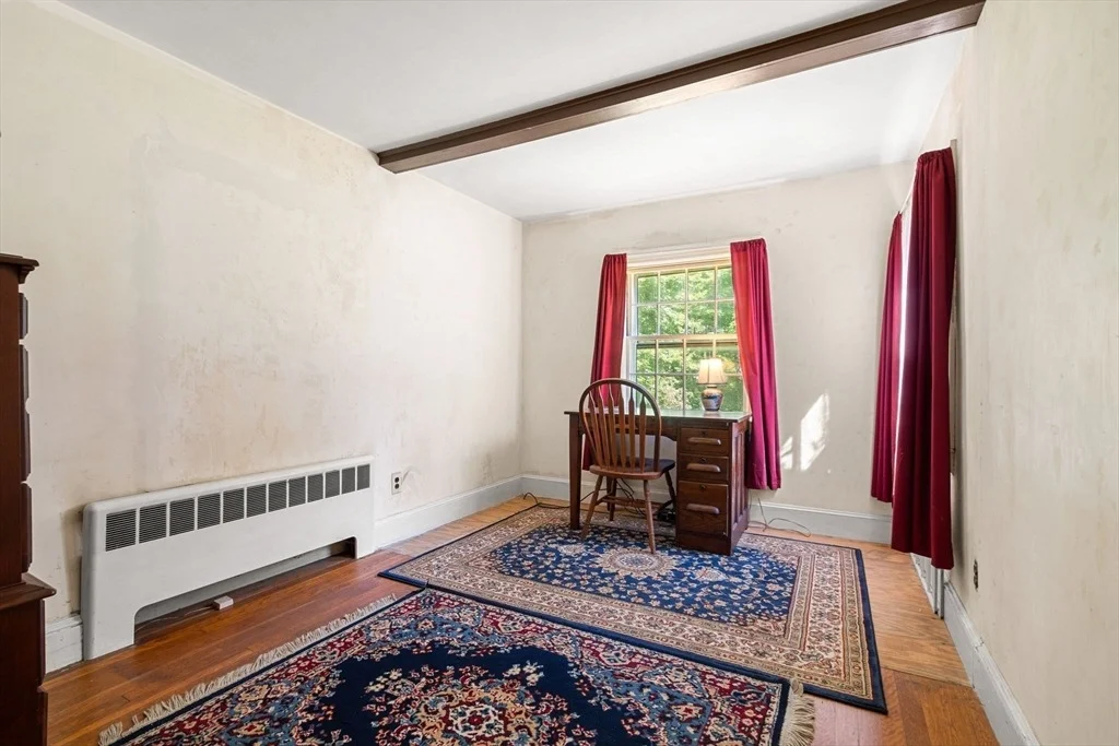 Photo of 10 Maple St