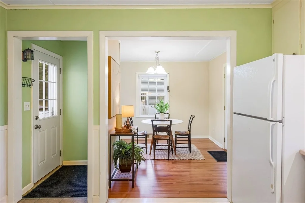 Photo of 4 Ledgewood Drive