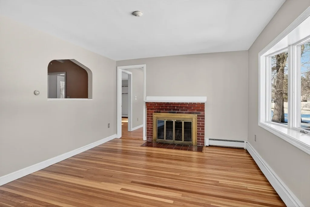 Photo of 10 Independence Dr
