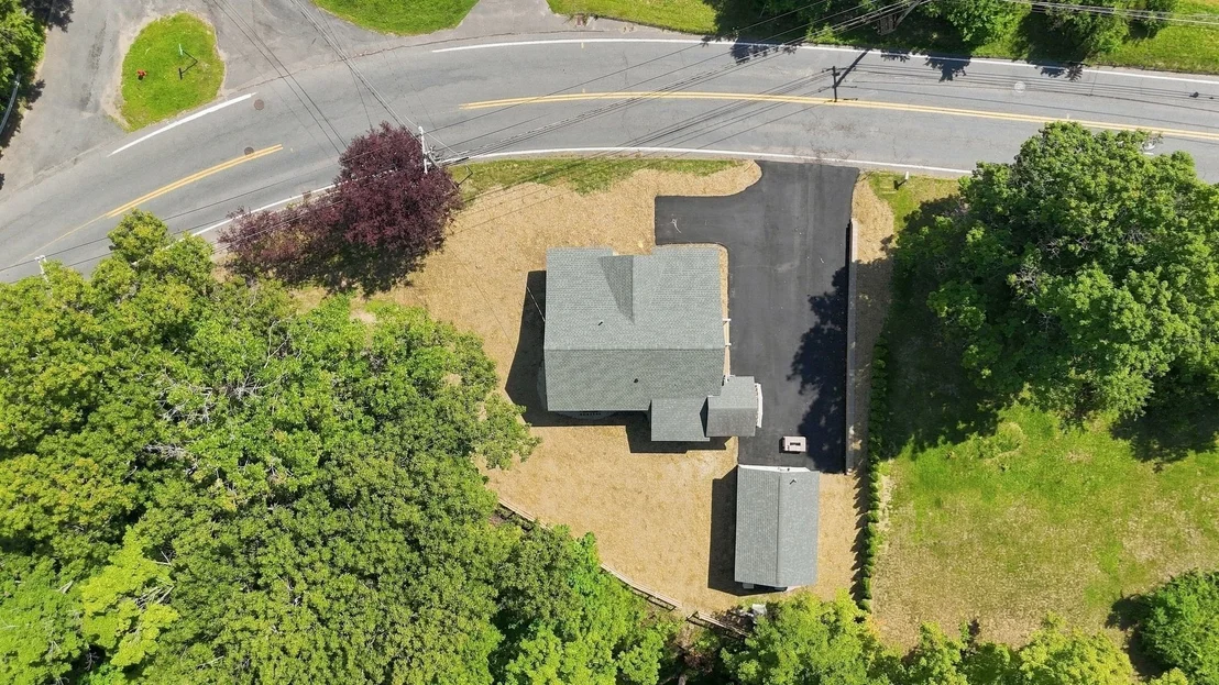 Photo of 204 River Dr