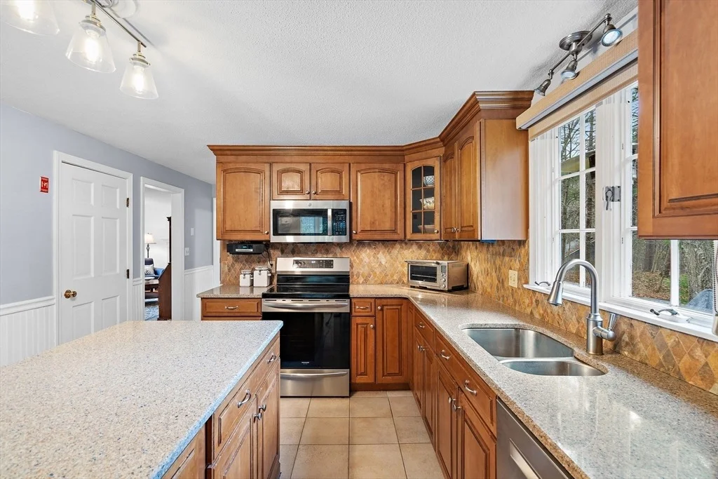 Photo of 108 Harvard Rd