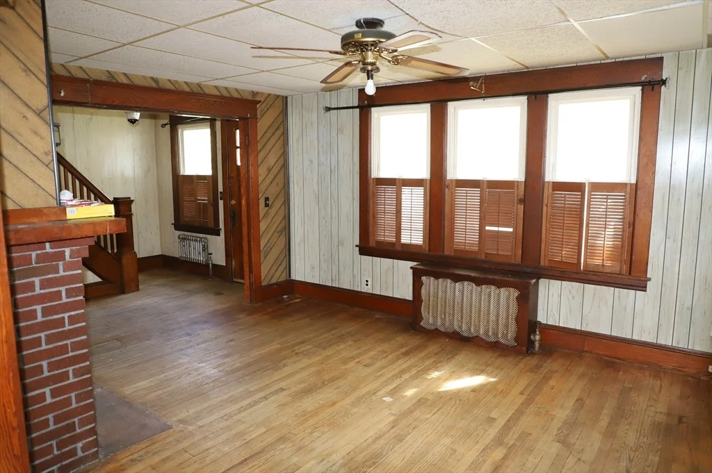 Photo of 129 Mooreland St.