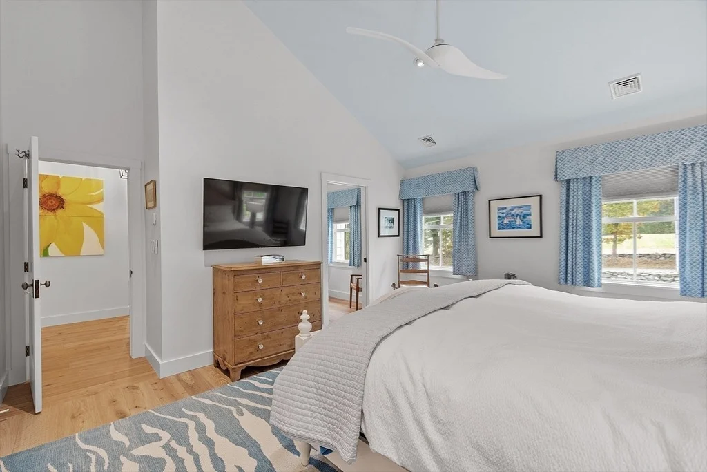 Photo of 124 Osgood Rd