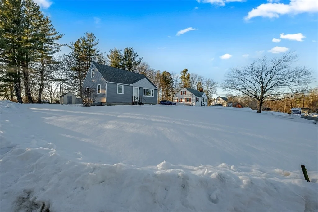 Photo of 8 Sunset Dr