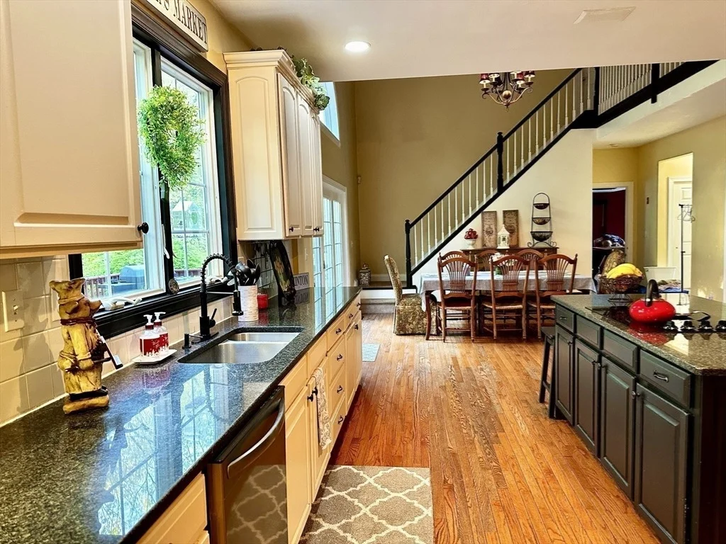 Photo of 6 Everett Circle