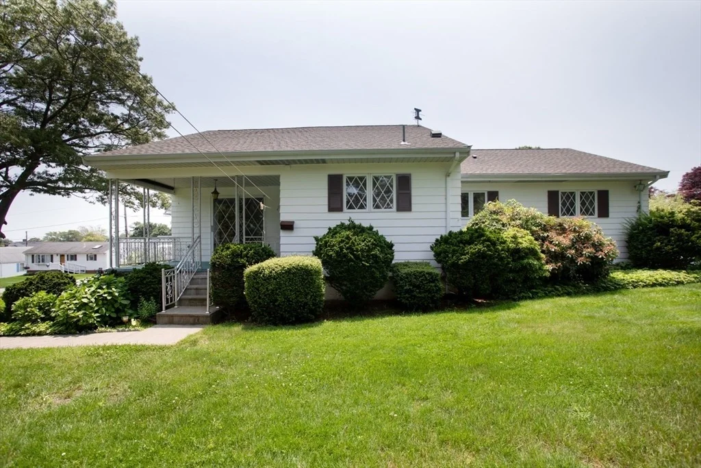 Photo of 74 Kenyon Rd