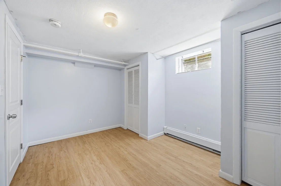 Photo of 84 Oak Street