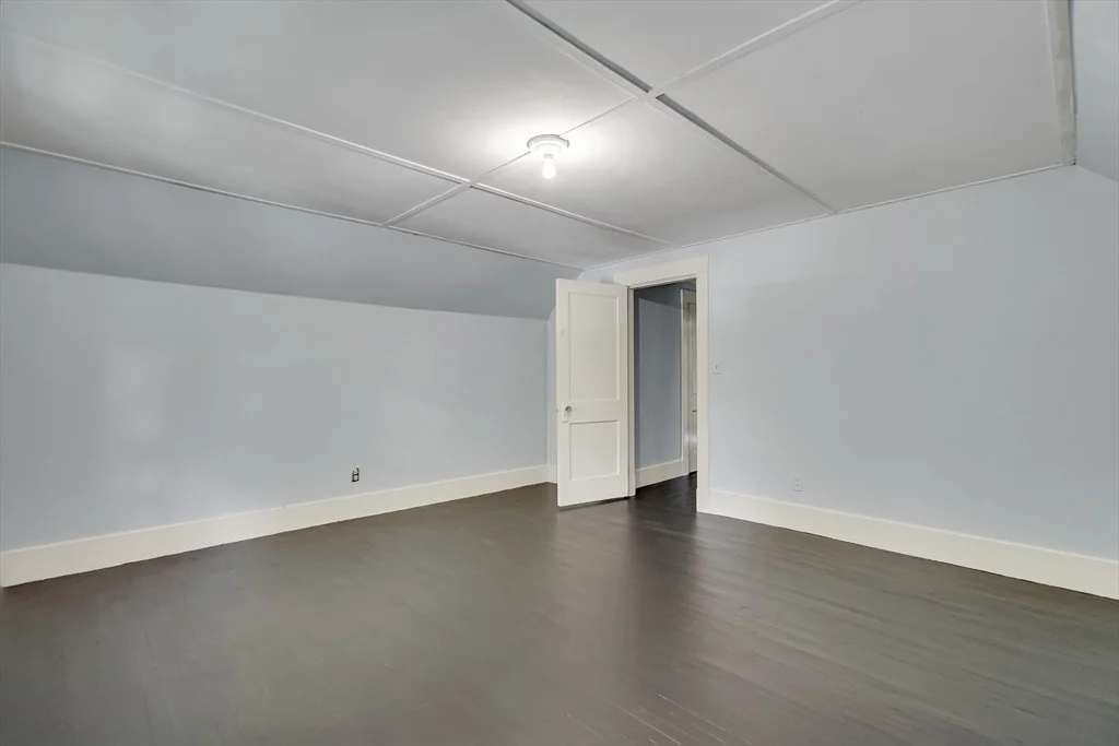 Photo of 31 Maple Street