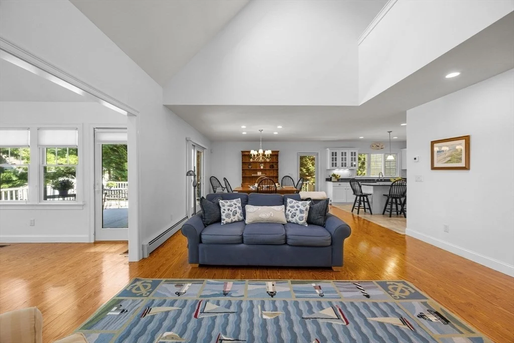 Photo of 783 Santuit-Newton