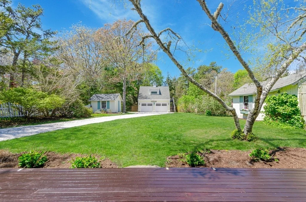Photo of 1089 Main Street