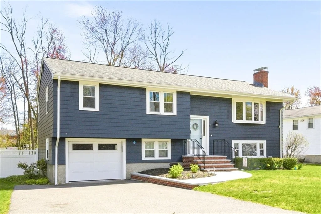 Photo of 4 Flintlock Ln