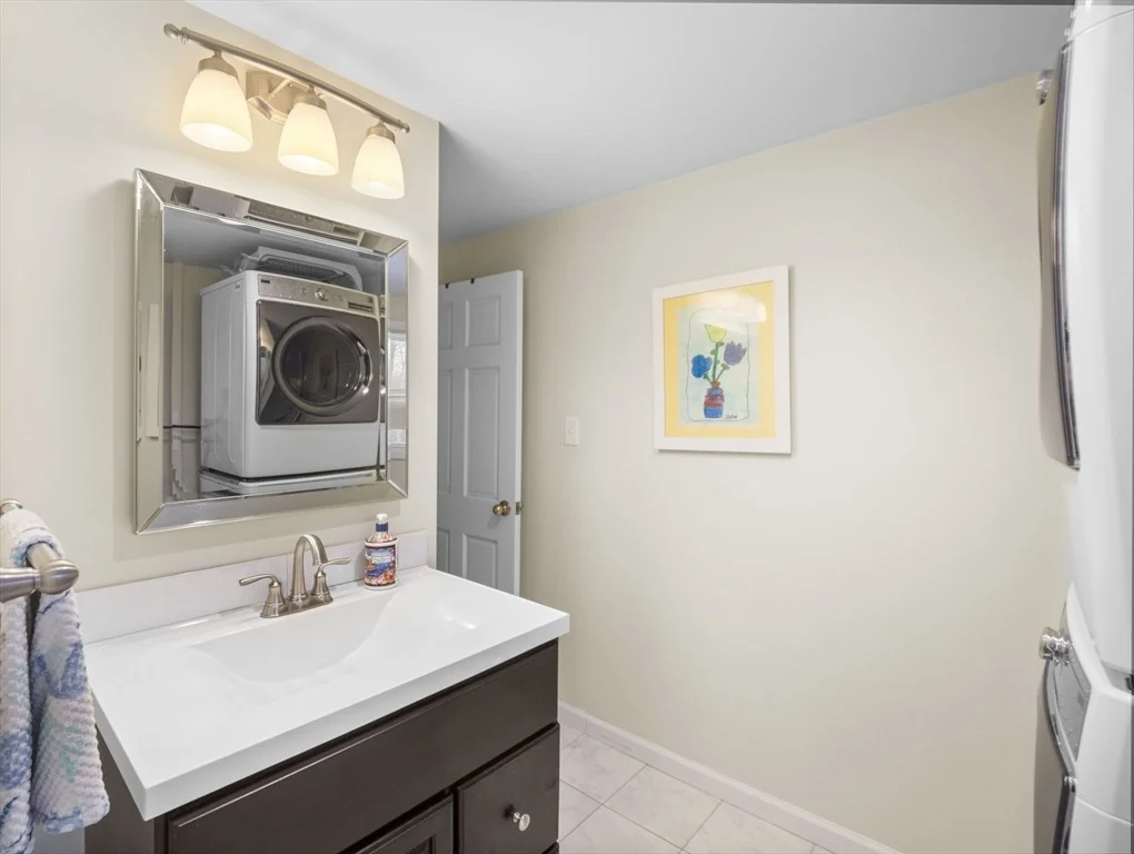 Photo of 351 Edmands Road