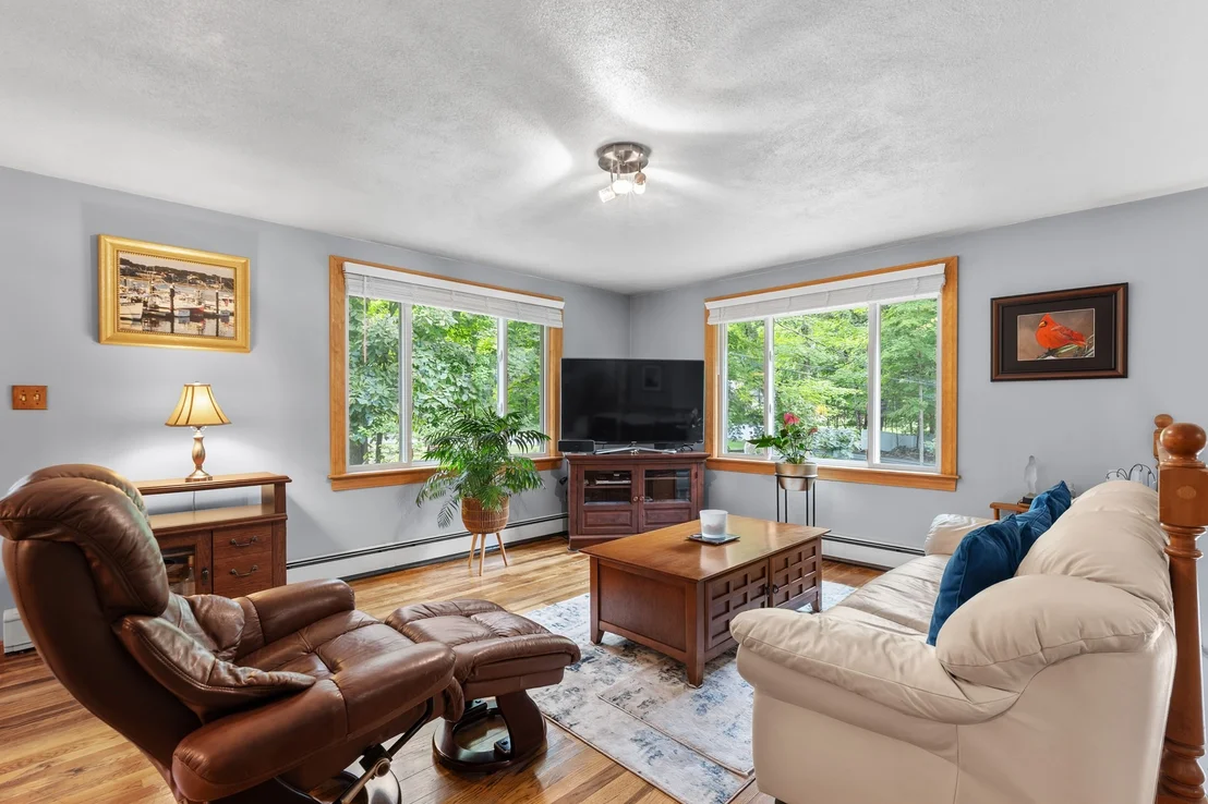 Photo of 225 Taylor Rd