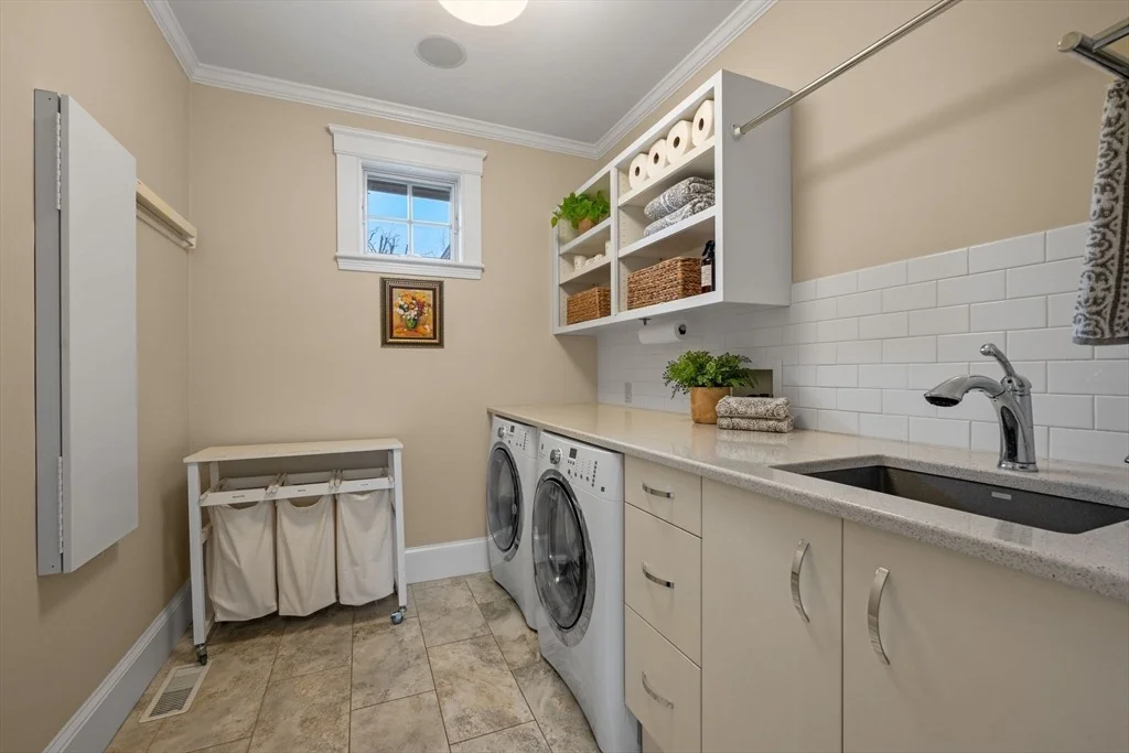 Photo of 24 Whitehall Cir