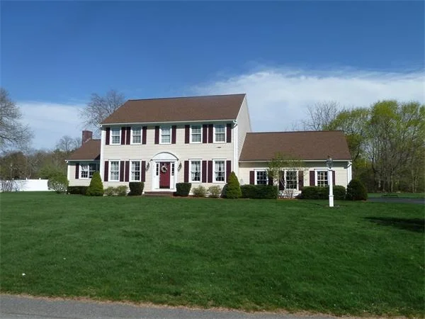 Photo of 51 Meadow Ln
