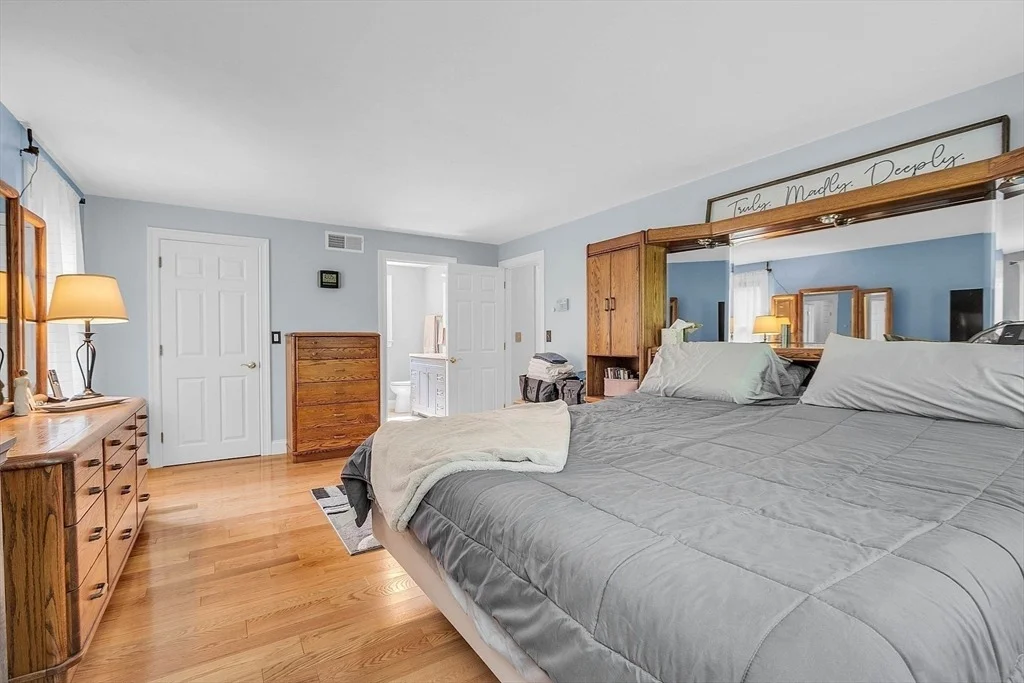 Photo of 178 Warren Rd