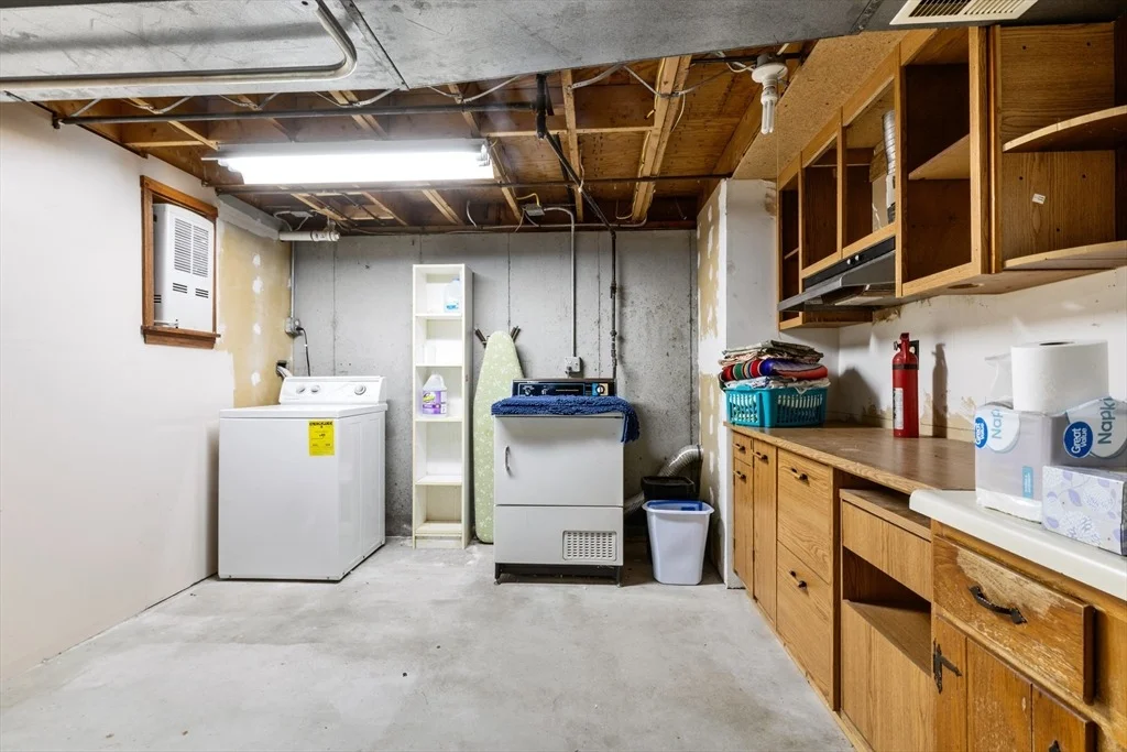 Photo of 820 Oak Grove Ave