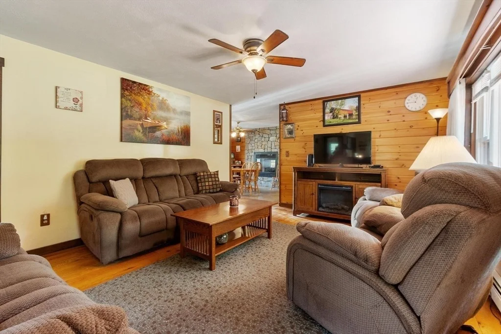 Photo of 165 Hockanum Road