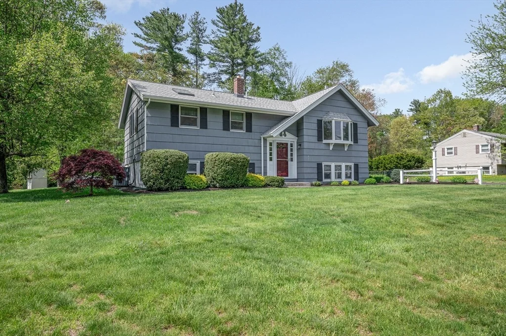 Photo of 83 Mullen Ln