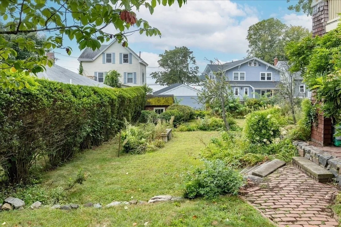 Photo of 7 Intervale Rd