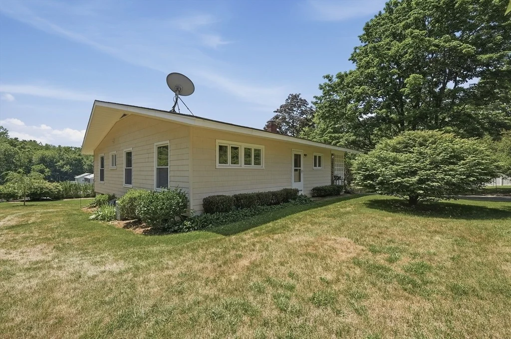 Photo of 20 Clover Drive
