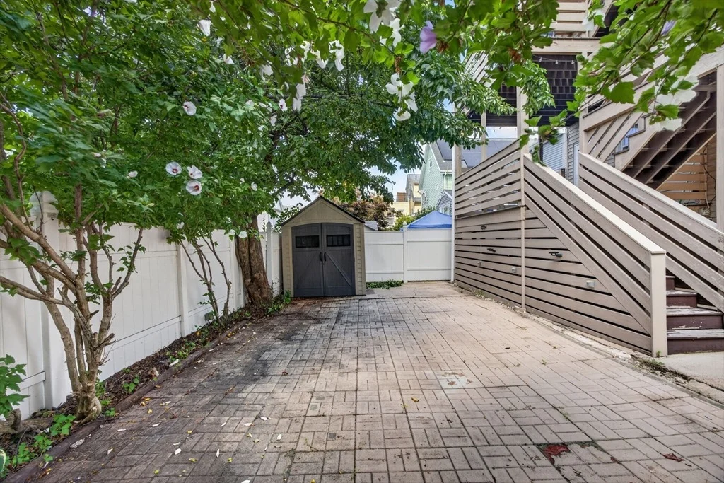 Photo of 18 Henry St