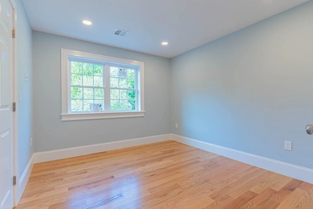 Photo of 12 Stoddard