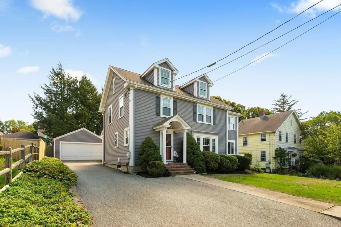 Photo of 85 Robbins Rd