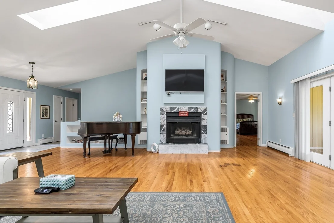 Photo of 26 Dwight Rd
