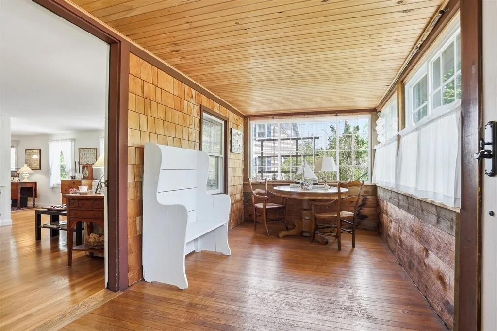 Photo of 44 Sandy Pond Rd