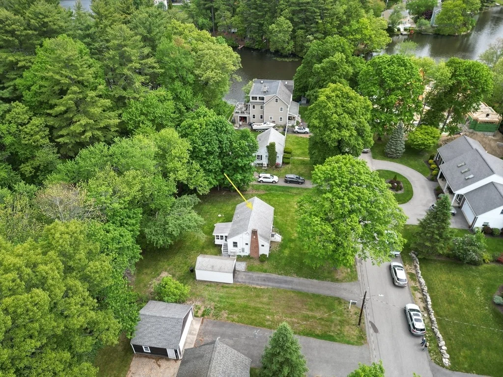 Photo of 84 Crest Rd