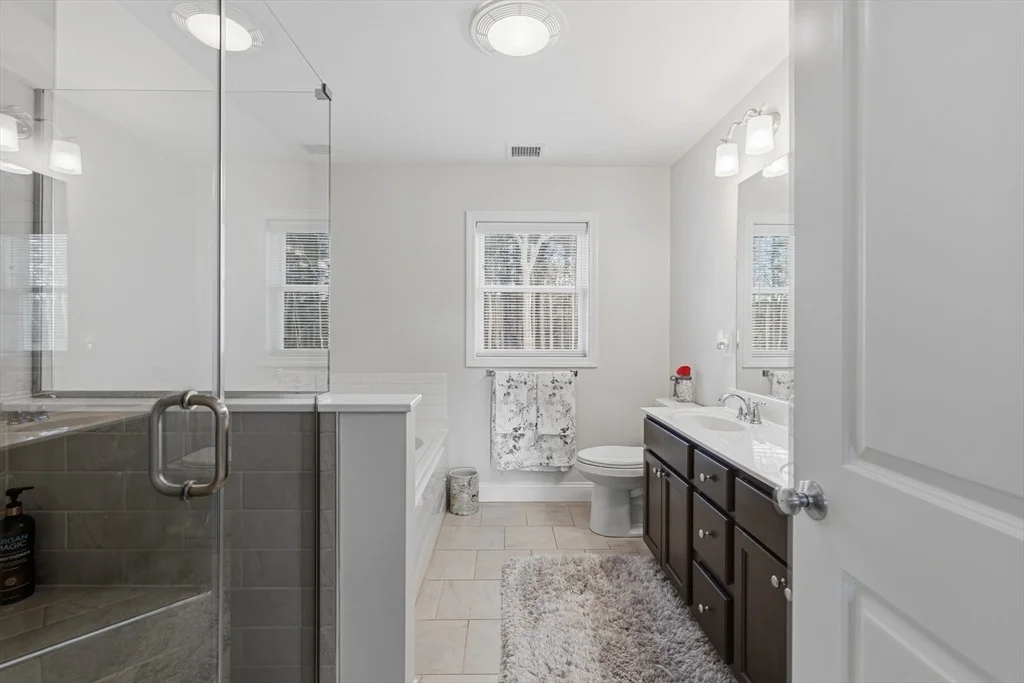 Photo of 162 Bayberry Rd