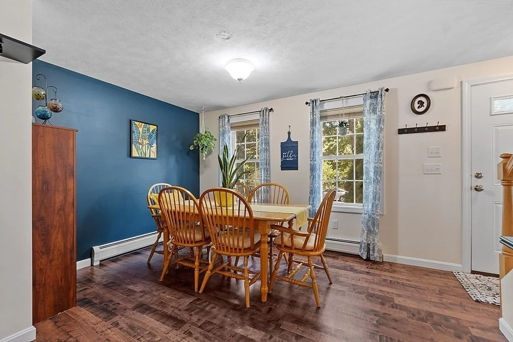 Photo of 93 N Common Rd