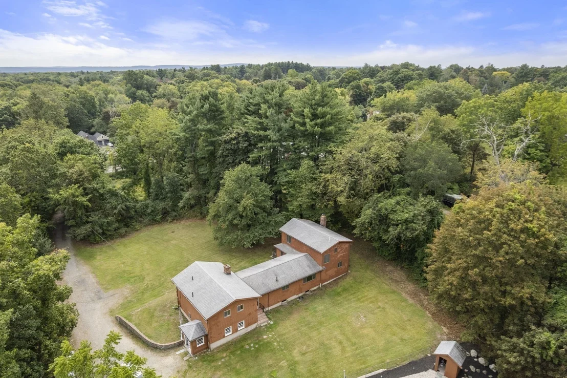 Photo of 444 Clapboardtree Street
