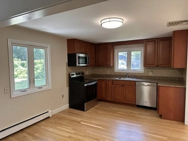 Photo of 27 Lantern Ln
