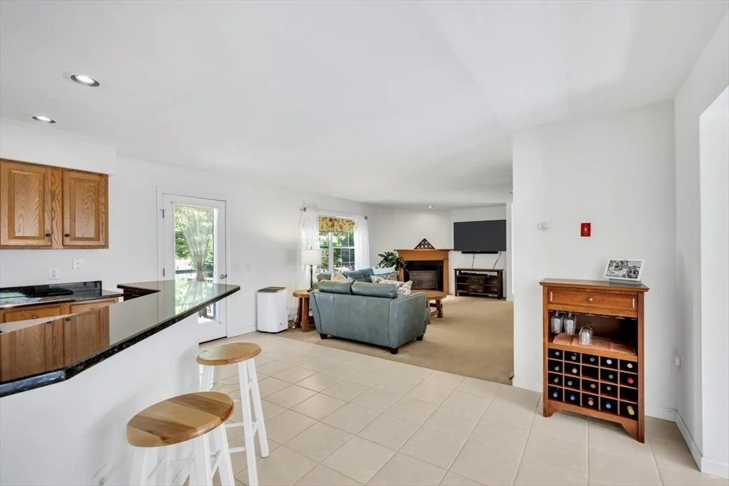 Photo of 49 Thousand Oaks Dr