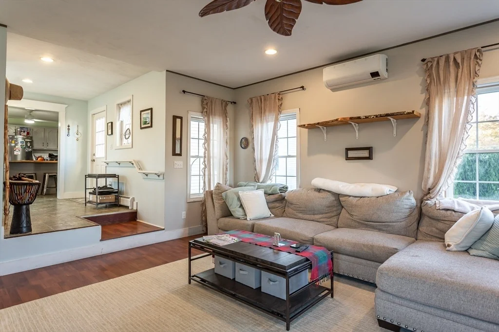 Photo of 39 Veranda Ave