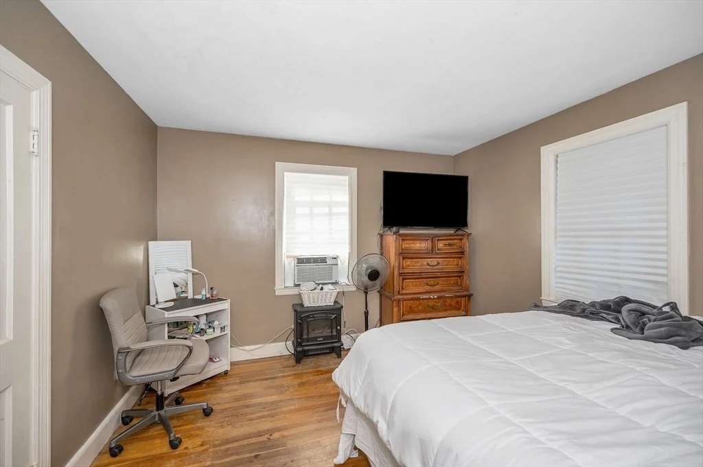 Photo of 71 Middlesex Ave